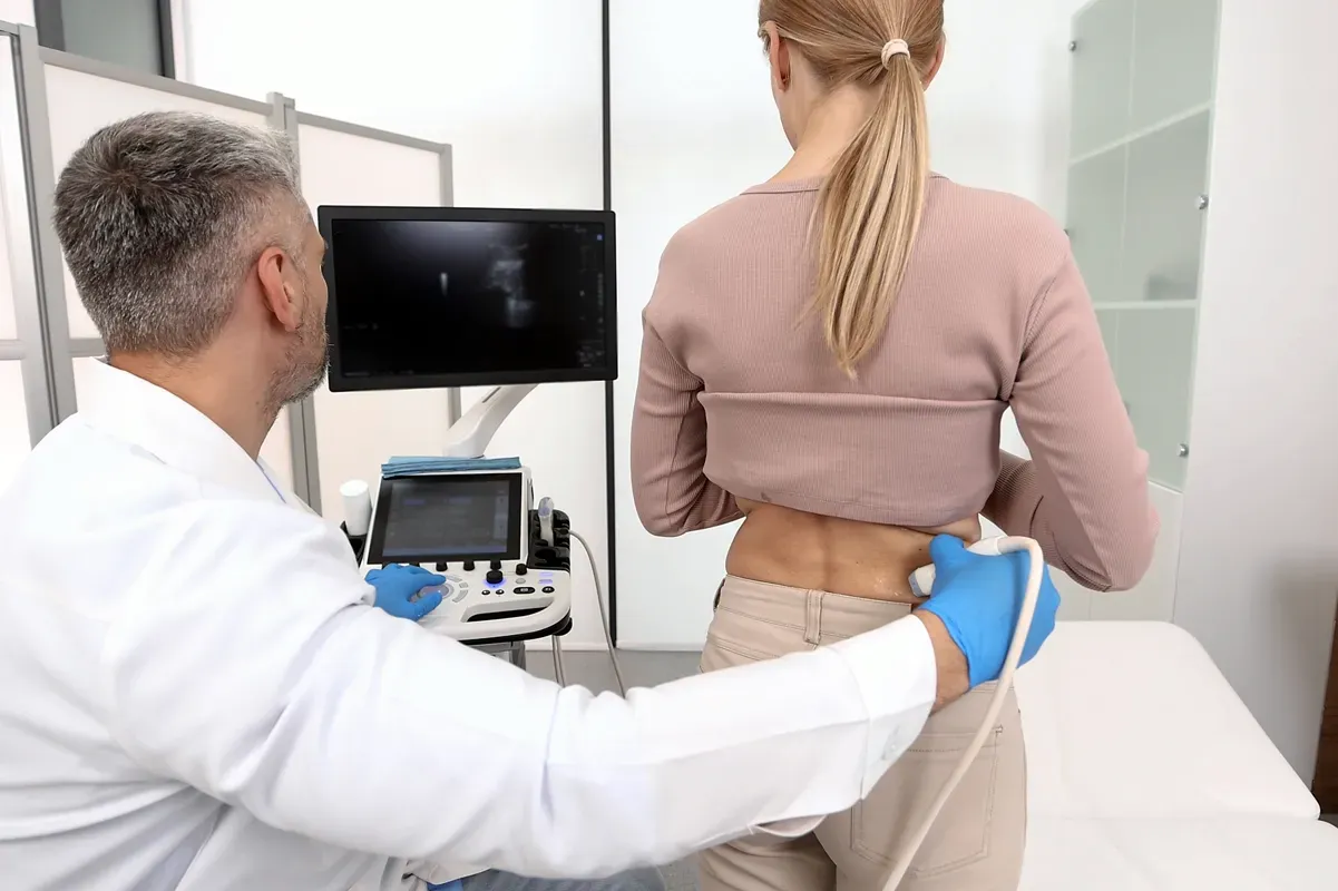 Top 5 Symptoms That Should Prompt a Visit to a Kidney Clinic